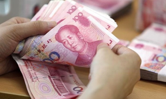 Народный банк Китая направил на валютный рынок 120 млрд юаней